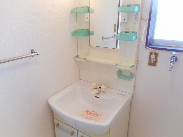 脱衣スペースもあります エステート吉津