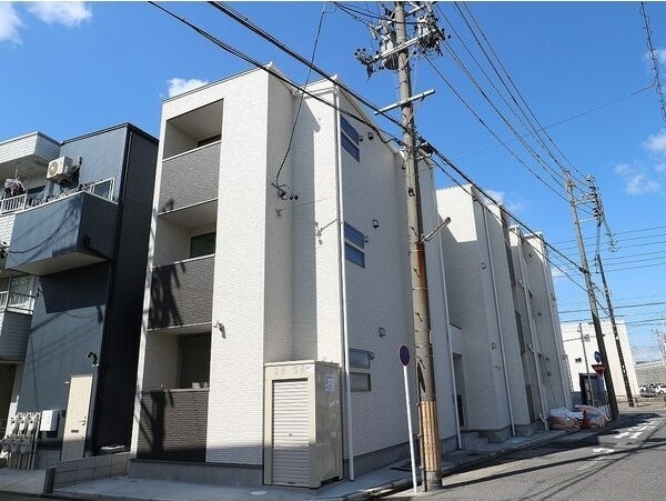 きれいな外観です R-smart尾頭橋