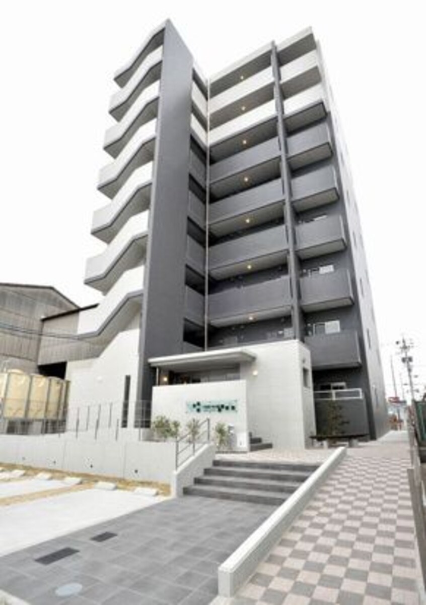 建物外観を気になさる方へ、見た目の良い物件です タワービレッジ