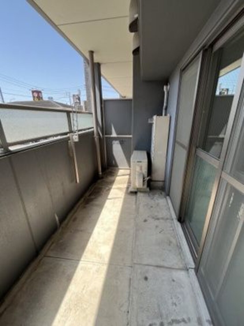 開放的で明るい空間を演出してくれるバルコニーです タワービレッジ