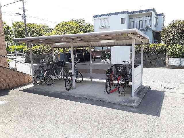 駐輪場です ラヴィアンローズＡ
