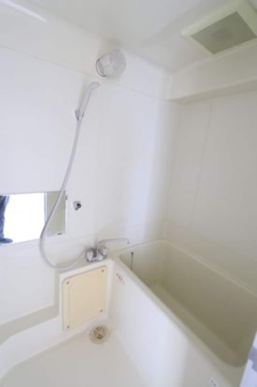 日々の疲れを癒すお風呂付です グリーンハイツ和