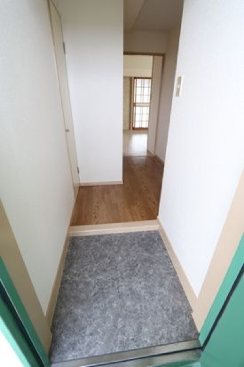 ゆったりとした玄関です グリーンハイツ和