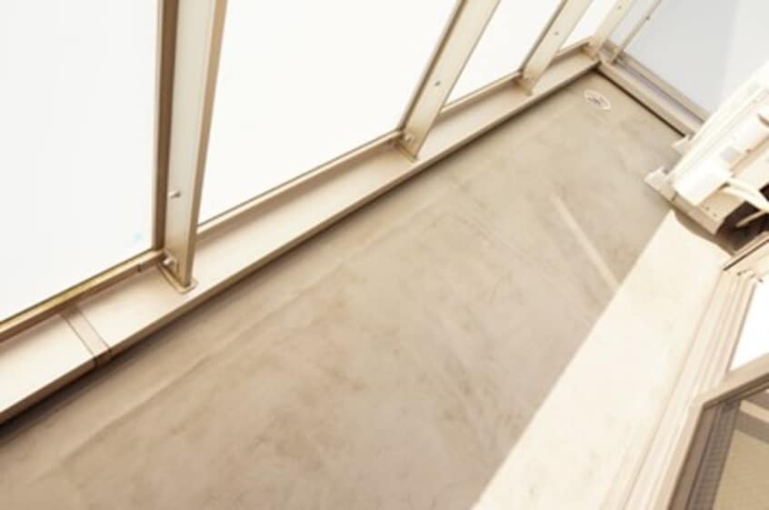 開放的で明るい空間を演出してくれるバルコニーです Ｌｏｃｏ☆ＭｏｃｏⅣ