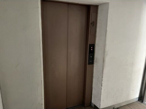 エレベータです コンフォート高畑