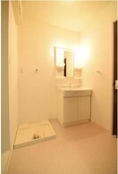 スペースが確保できる洗面所です port　west　雅