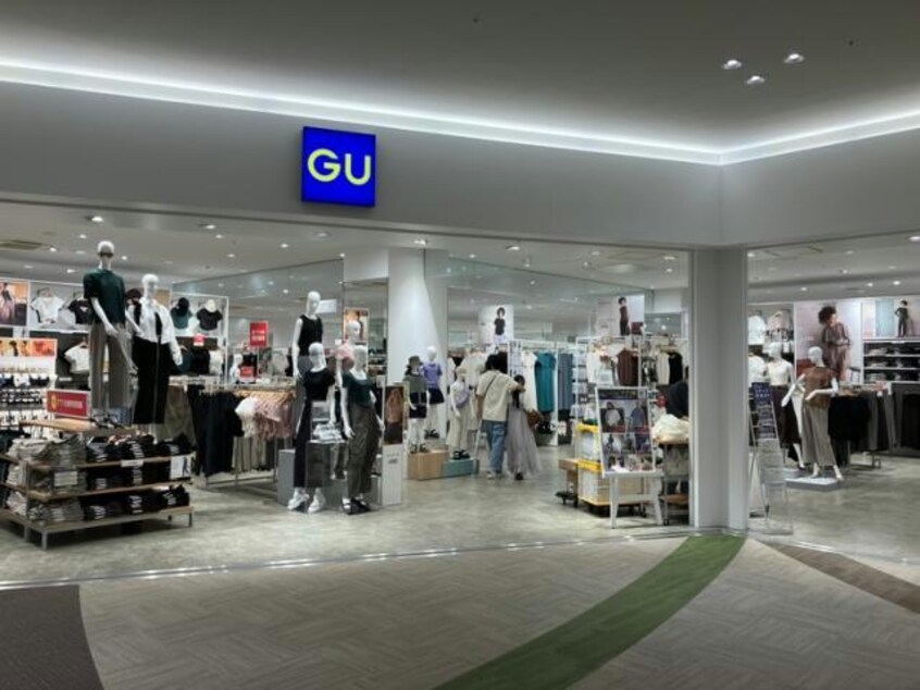 ジーユーららぽーと名古屋みなとアクルス店(ショッピングセンター/アウトレットモール)まで1216m リーガル東海通