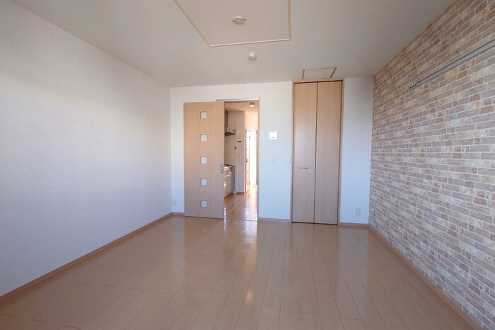 コンパクトで使いやすい洋室です コンフォート