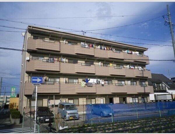 外観は落ち着いています ハイツ・エスポアール