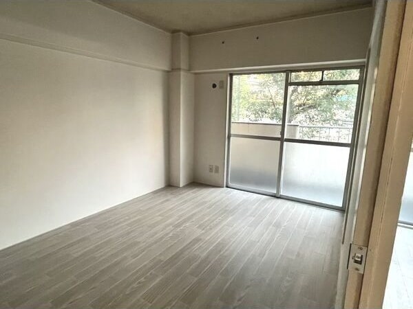 ゆったりした洋室です マルトウビル