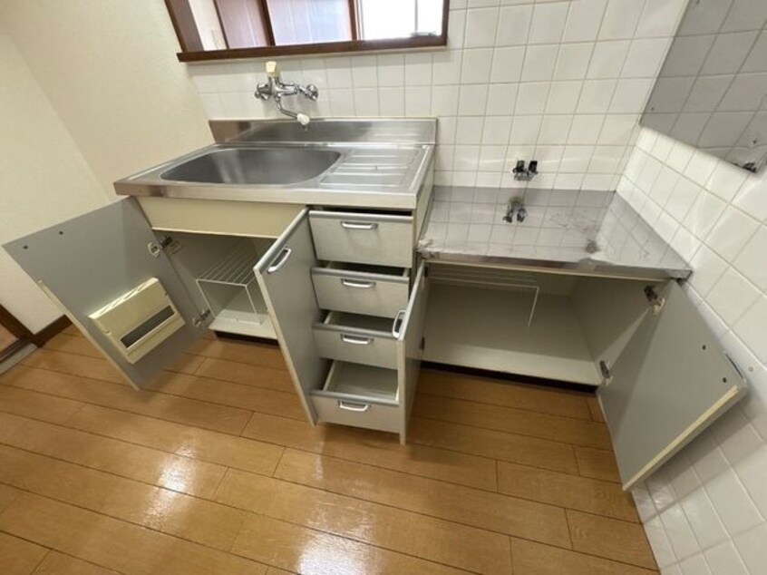 お料理しやすいキッチンです エスポアロイヤル