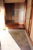 毎日通る玄関はこちらです 中郷２－２０３貸家