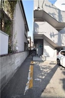 落ち着いたエントランスです シルフィールドYM