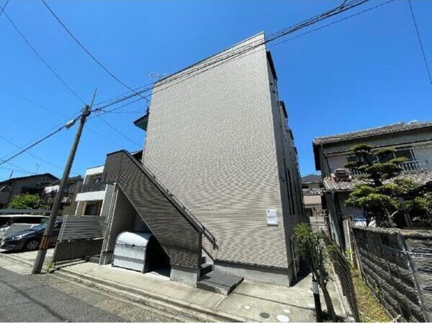 きれいな外観です カミノサントゥアリオ