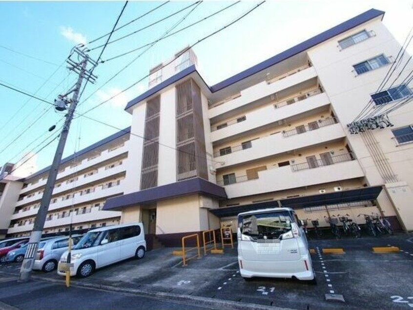 外観も気になるポイント シャルム湊