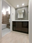 独立洗面台で身支度をすべて済ませてしまいましょう パークホームズＬａＬａ名古屋みなとアクルスガーデンスクエア