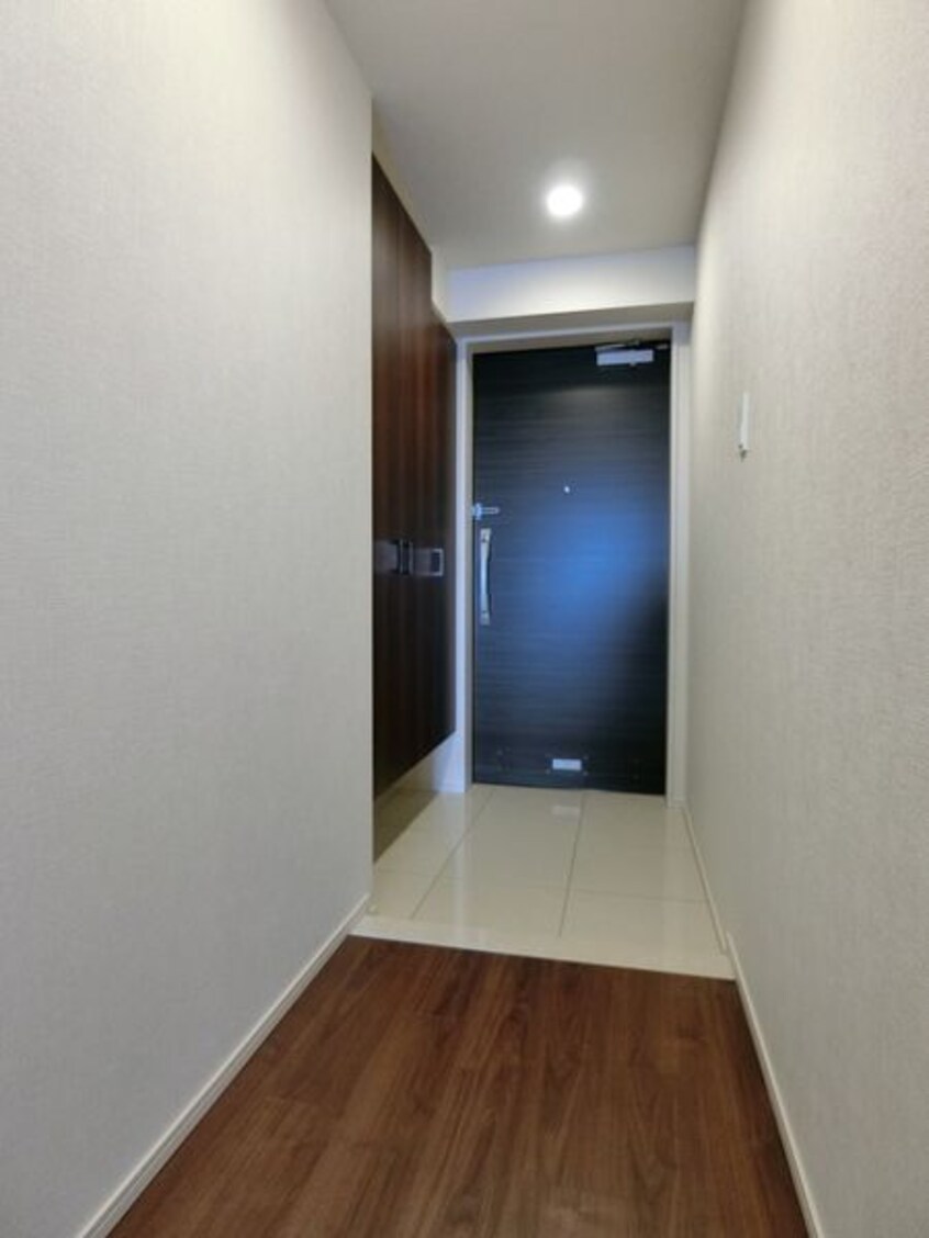 落ち着いた玄関です パークホームズＬａＬａ名古屋みなとアクルスガーデンスクエア