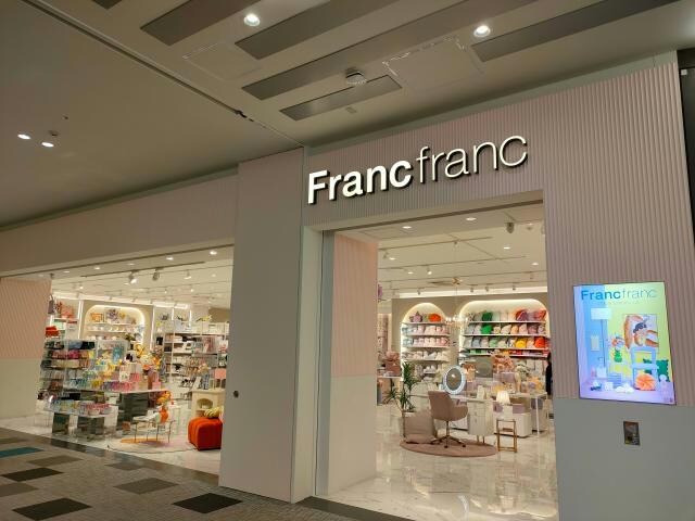 Francfrancららぽーと名古屋みなとアクル 944m パークホームズＬａＬａ名古屋みなとアクルスガーデンスクエア