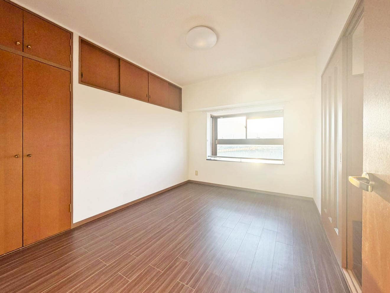 個人の部屋や寝室として使える洋室です パームスプリングス