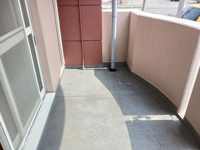 暖かな日差しのふりそそぐバルコニー ラ・ビアージュ