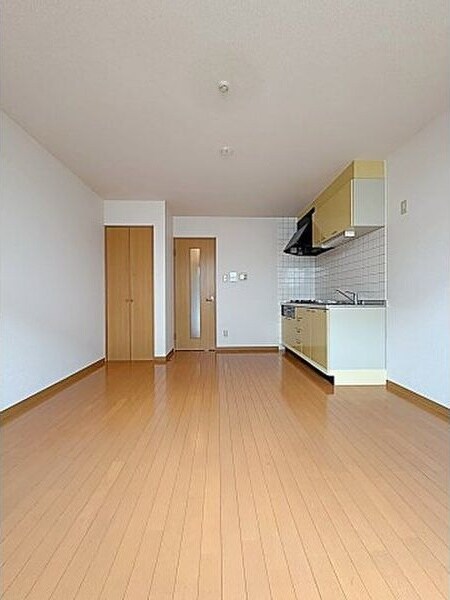 こちらのリビングで趣味の時間をお楽しみください アプト本宮