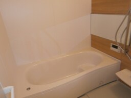 日々の疲れを癒すお風呂付です