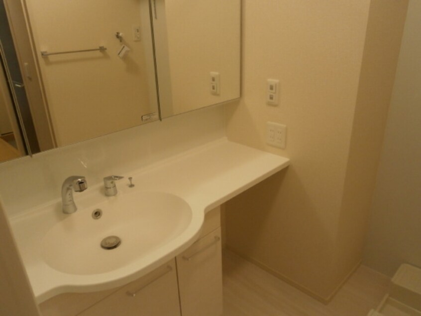 スペースが確保できる洗面所です セジュールクレア