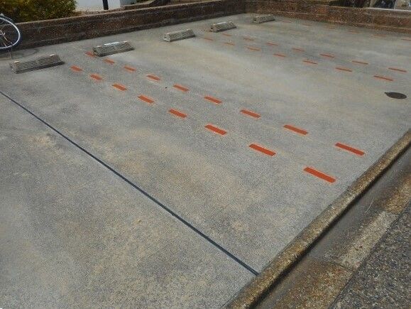 駐車場に車を止められます カーサ・プリーマ　Ⅱ