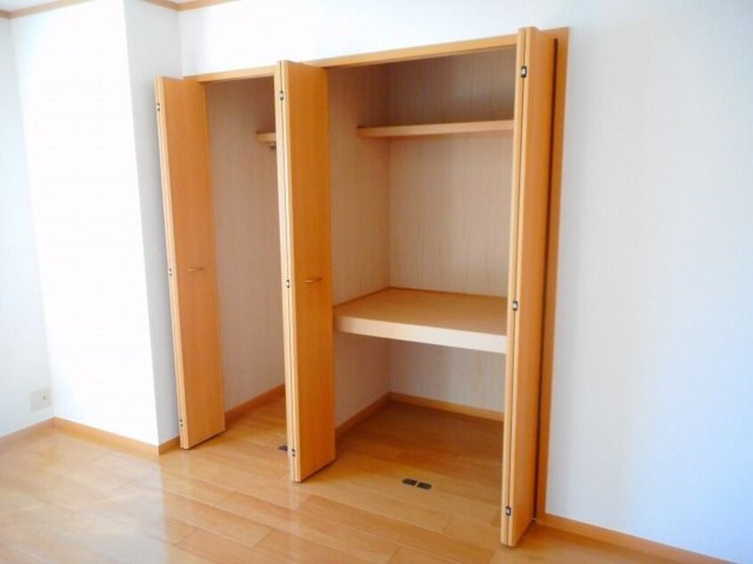 たっぷりとした収納スペースです パークサイド寛政