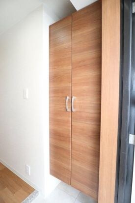 シューズボックスです ビアンコネロ