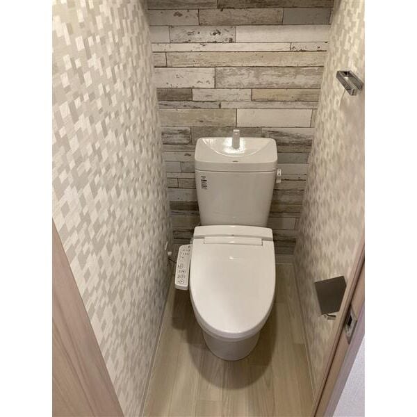 シンプルで使いやすいトイレです S-RESIDENCE金山altano(アルターノ)