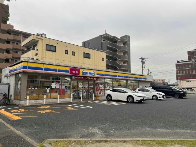 ミニストップ名古屋荒子店(コンビニ)まで1536m パルティール八田
