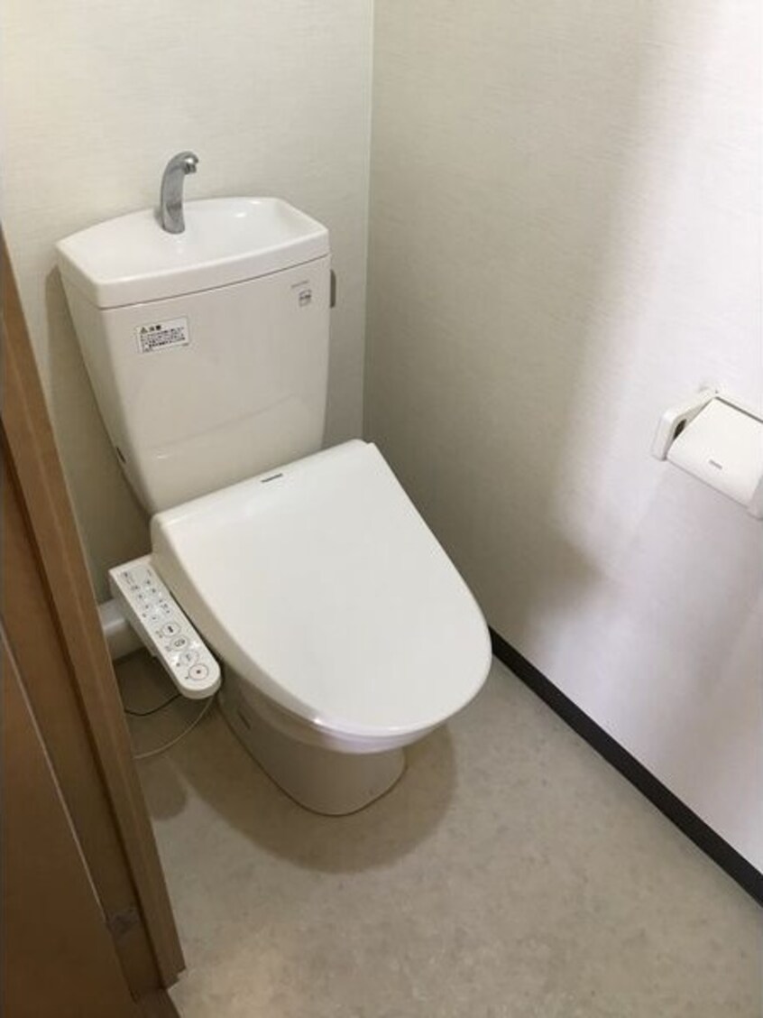 清潔感のあるトイレです グランダ　リュール