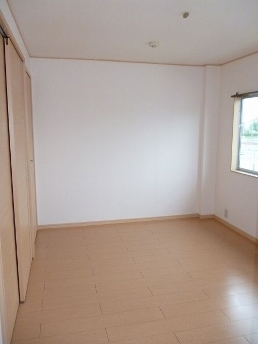 居間です リバーサイド８００