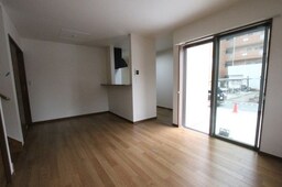 こちらのリビングで趣味の時間をお楽しみください