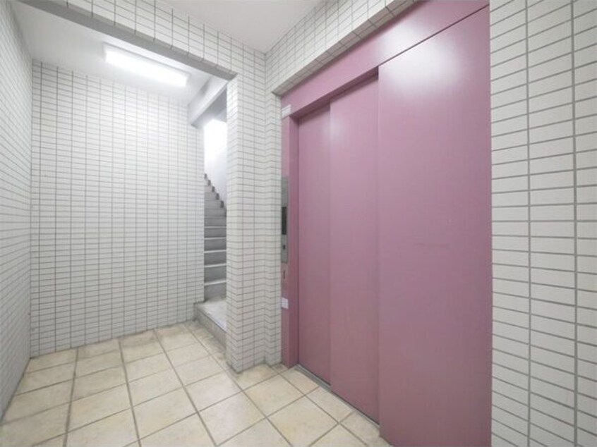 エレベーターです セゾンマツバ