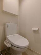 落ち着いた色調のトイレです リブリ・ポーラスターナイン