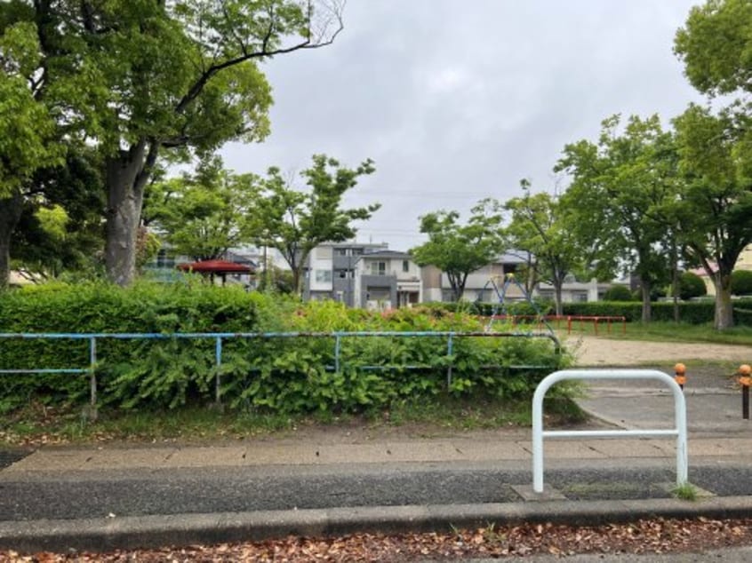 北宮公園(公園)まで1708m カーサベルデⅥ　A棟