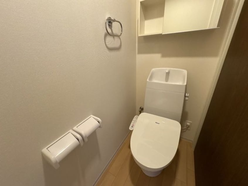 コンパクトで使いやすいトイレです ダイアンサスⅢ