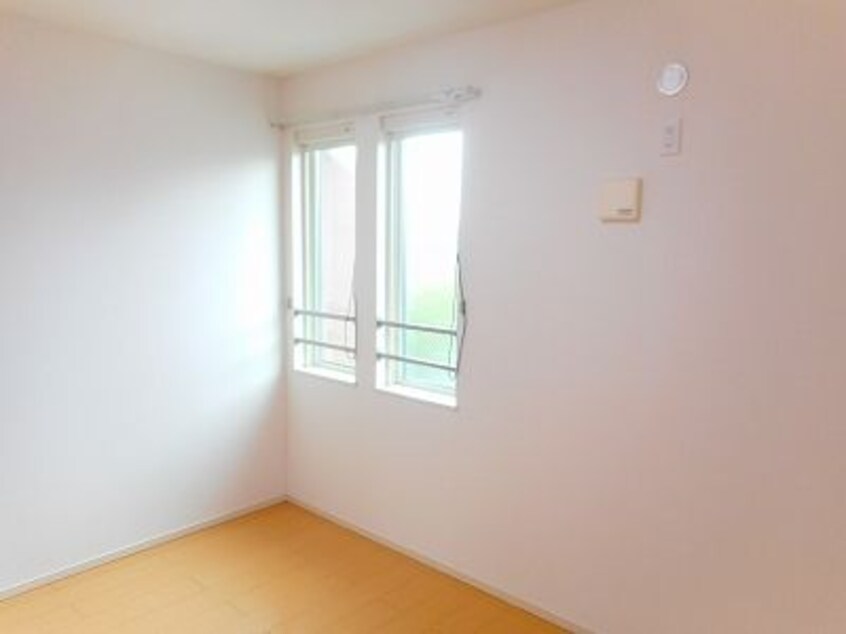 寝室にいかがでしょうか ティーズヴィラ八田