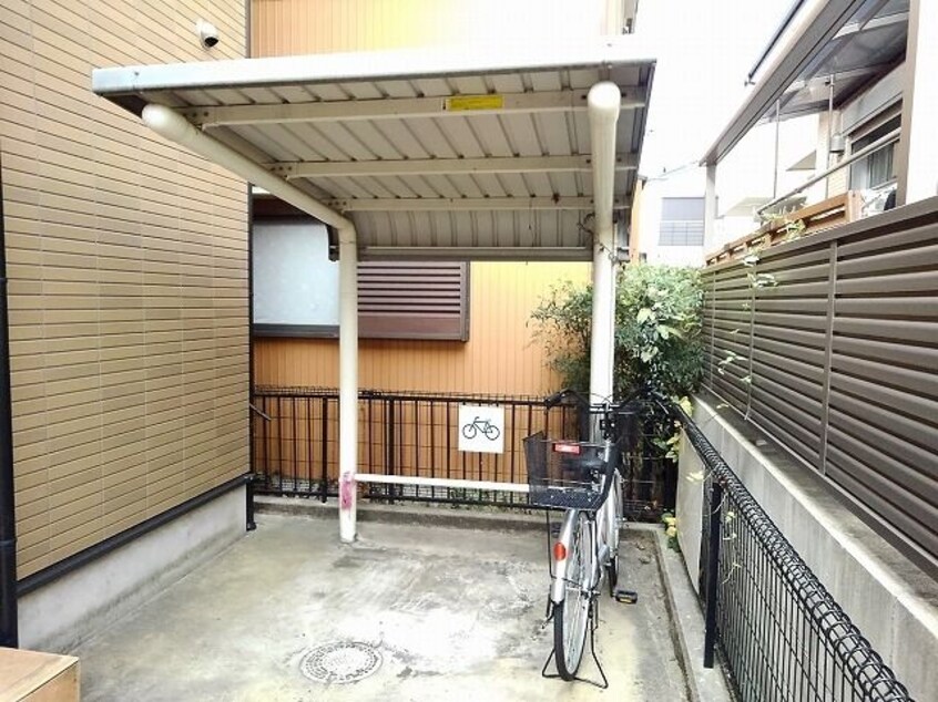 駐輪場です ネオブライト