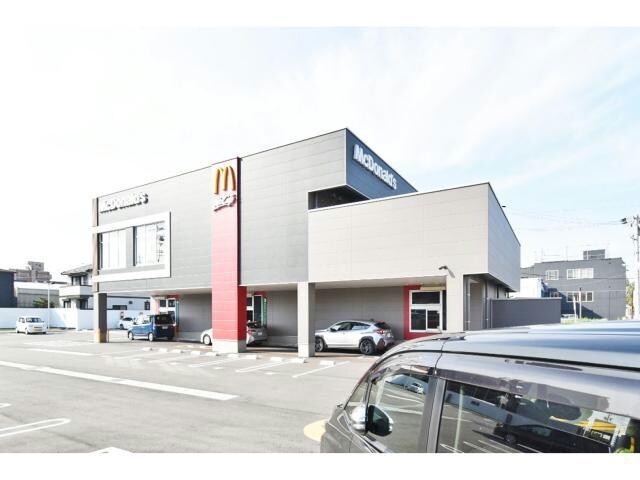 マクドナルド中島新町店(ファストフード)まで591m アルモニー