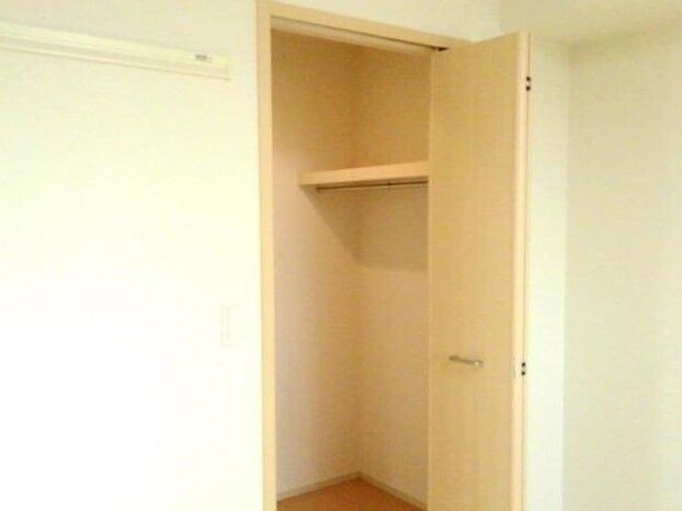 小物を収納するのに便利です ラフレシール