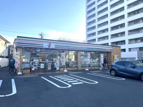 セブン-イレブン 名古屋旗屋２丁目店(コンビニ)まで593m S-RESIDENCE熱田Ⅱ