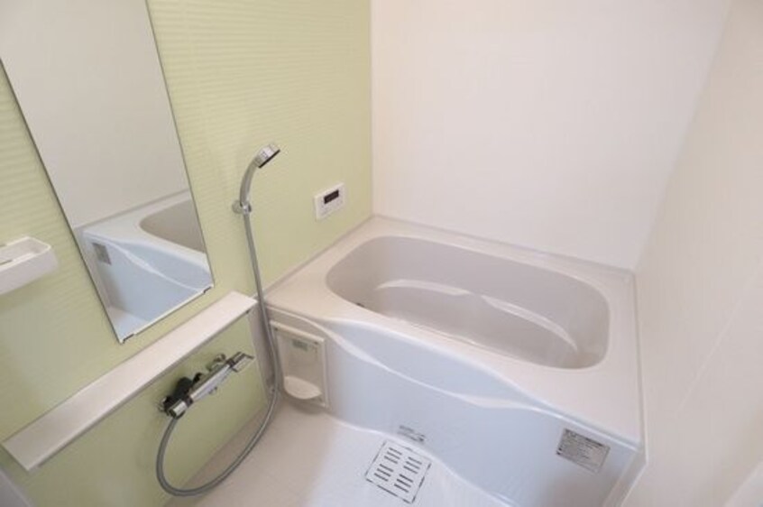 ゆったり過ごせるお風呂です ビアンコネロ