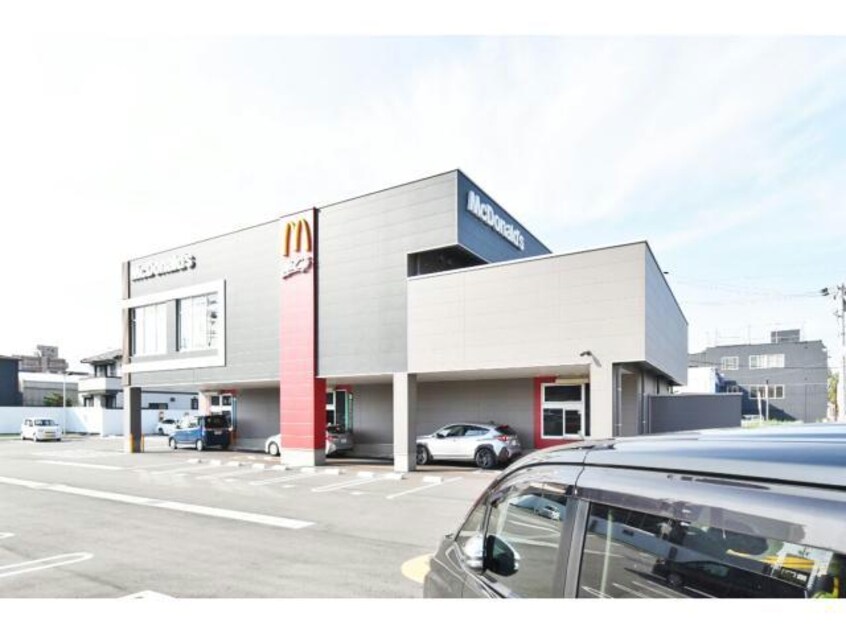 マクドナルド中島新町店(ファストフード)まで154m ソフィア・ナカキⅦ