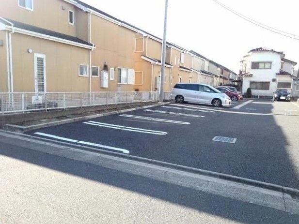 駐車スペースもあります グランディールⅡ