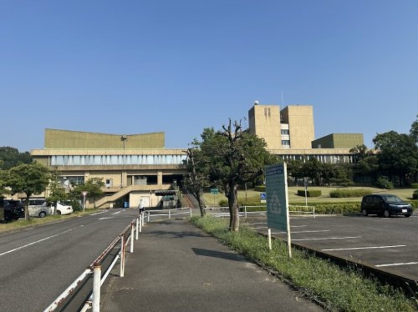 東海市役所(役所)まで890m カーサ・サンキ