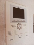  ファミール江明
