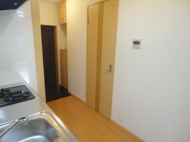 落ち着いた玄関です フローラル・ハイツ